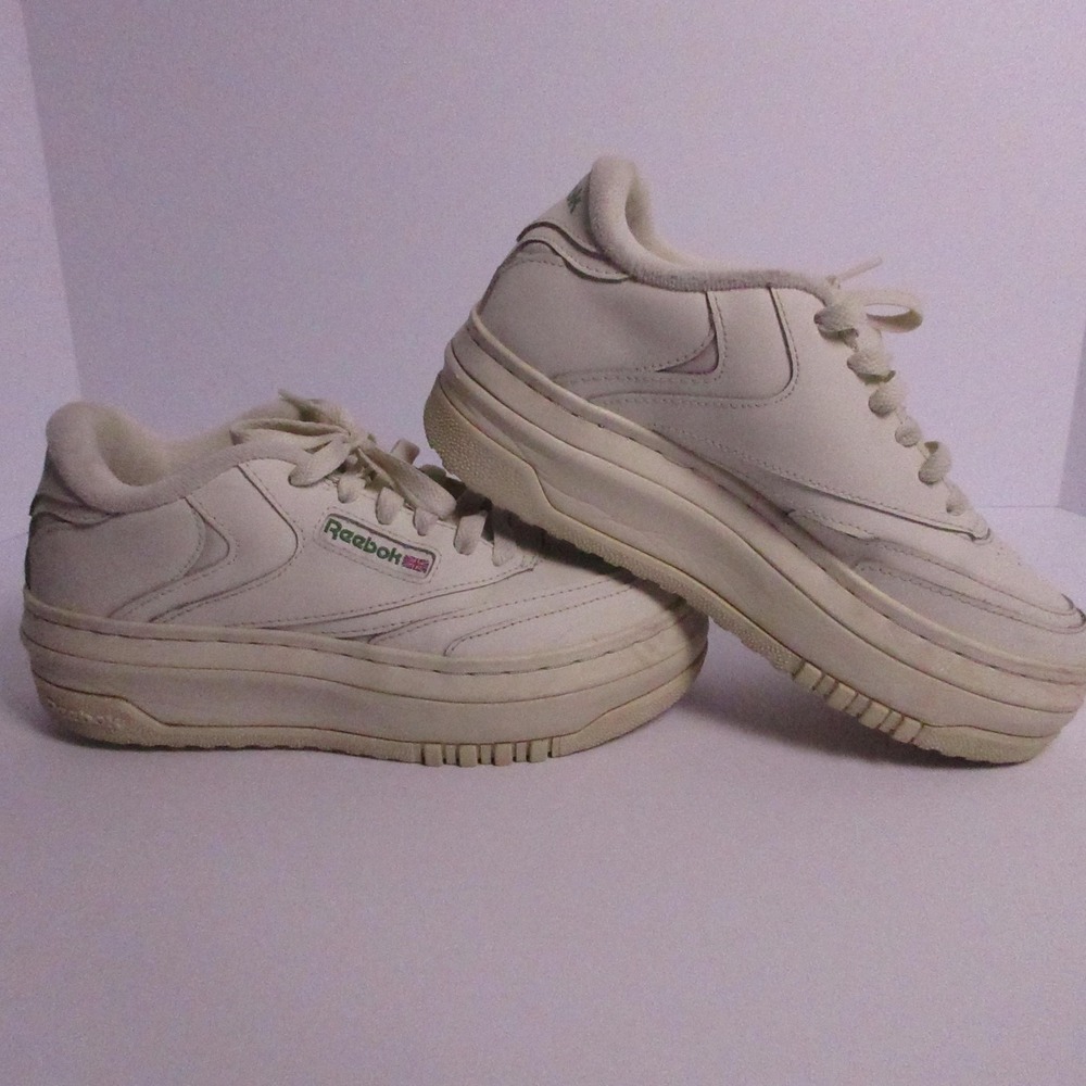 Reebok Shoes Womens 7 White Leather Low Top Walking Comfort Cushioned Sneakers